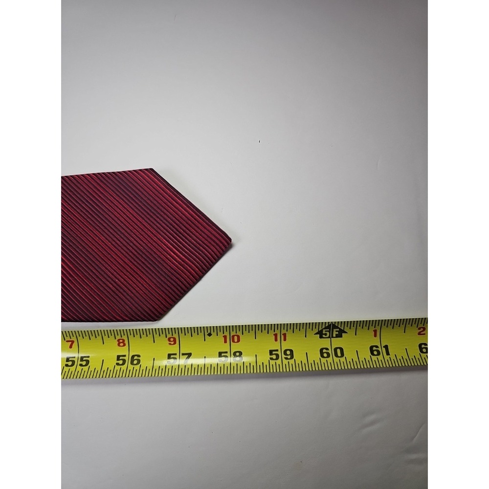 LANVIN Paris Men's 100% Silk Necktie‎ Red LUXURY Designer Tie - Picture 8 of 9